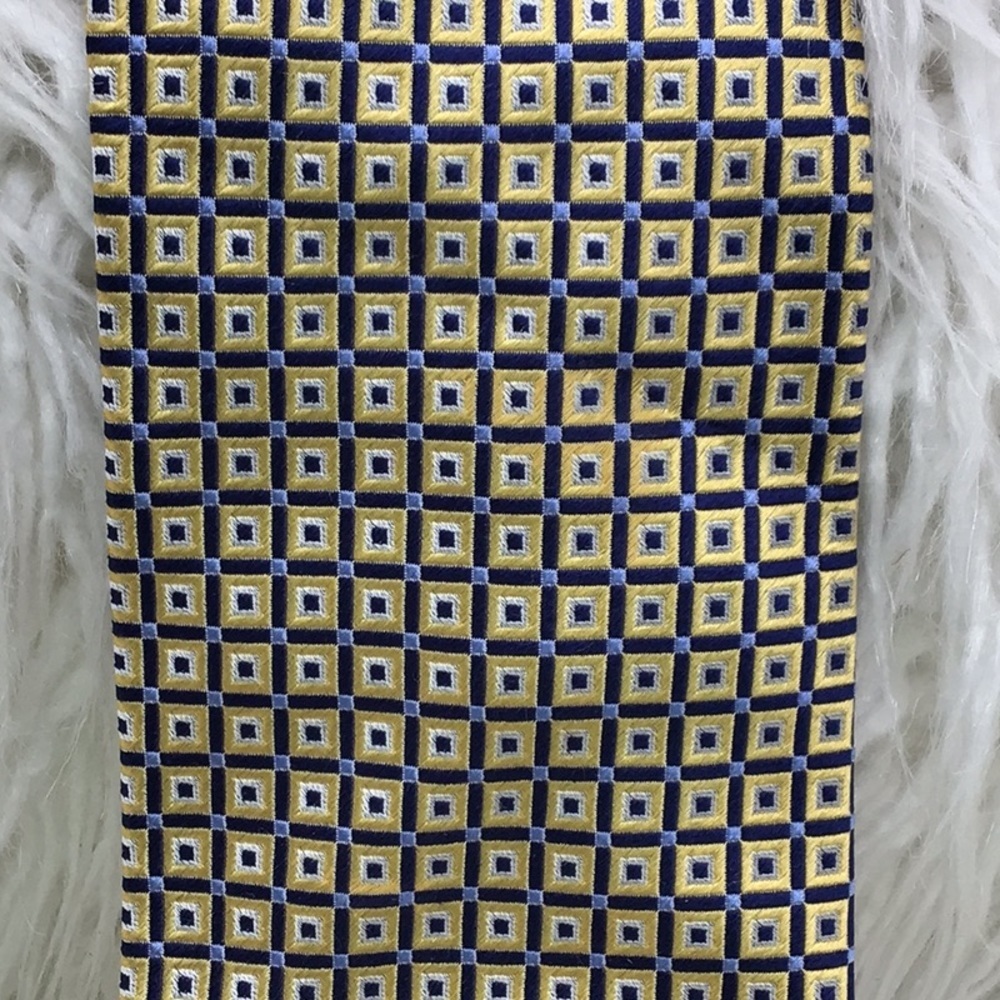 🌼3/$15🌼 BUNDLE DEAL! Chaps Yellow/Blue Square Print Tie - Picture 2 of 4